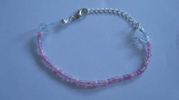 hand made pink bead bracelet